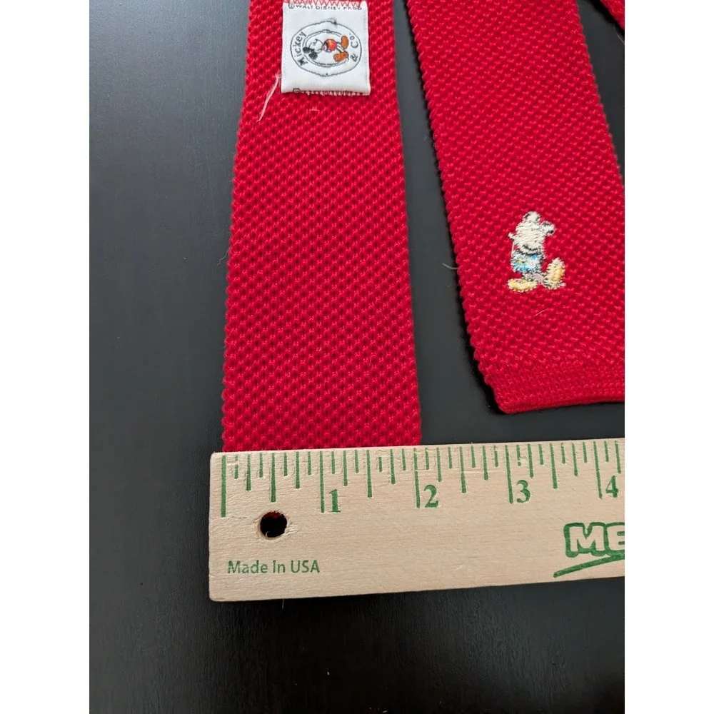 Vintage Mickey Mouse Square Tie Necktie Waffle Knit Red‎ Walt Disney Prod. 52